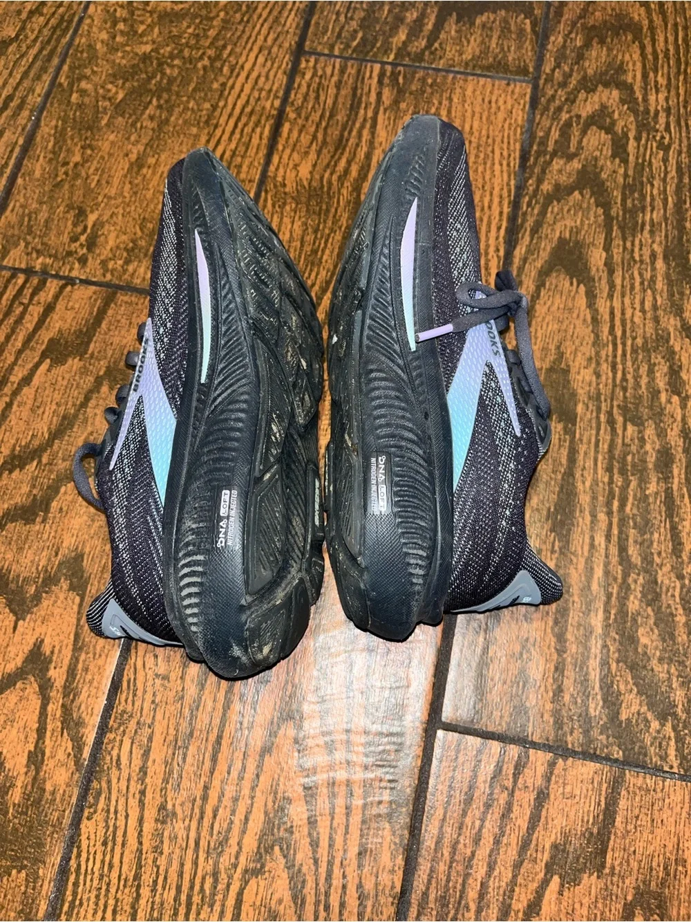 Brooks Men's Black and Gray Athletic Running Shoes